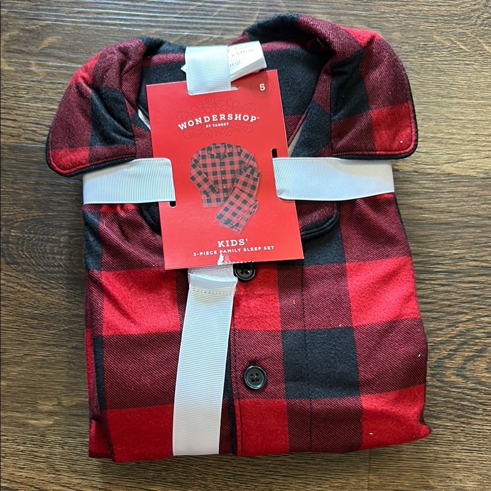 Wondershop Kids' Red and Black Plaid Sleepwear Set